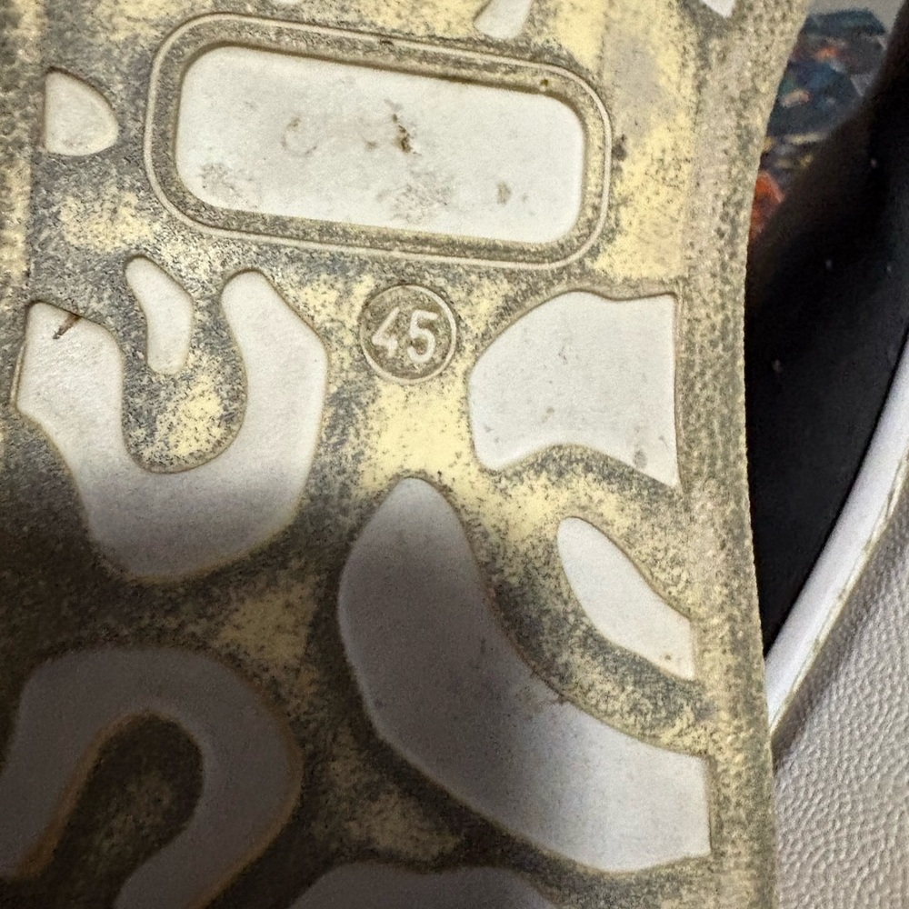 Dr. Scholl's Cream and White Sneakers